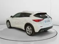 Usado Infiniti Q30 Premium 170 CV (125 kW) 2017 Blanco Berlina