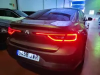 Usado Renault Talisman 160 CV (117 kW) 2017 Beige Familiar