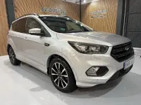 Usado Ford Kuga ST-Line 150 CV (110 kW) 2019 Gris / plata SUV