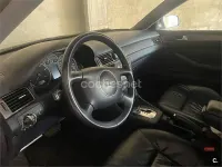 Usado Audi A6 165 CV (121 kW) 2002 Gris / plata Berlina