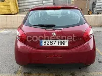 Usado Peugeot 208 Active 82 CV (60 kW) 2012 Rojo Utilitario