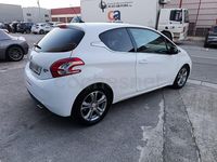 Używany Peugeot 208 Allure 92 KM (67 kW) 2012 Biały Hatchback