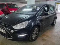 Usado Ford S-MAX Trend 140 CV (102 kW) 2011 Gris / plata Monovolumen