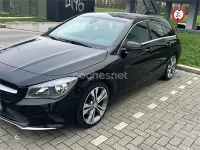 Usado Mercedes CLA200 Shooting Brake 136 CV (100 kW) 2018 Negro Familiar
