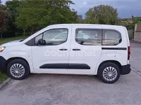 Käytetty Citroën Berlingo Feel 102 HP (75 kW) 2022 Valkoinen Tila-auto
