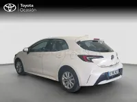 Usado Toyota Corolla Active 140 CV (102 kW) 2025 Blanco Berlina