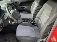 Usado Ford Fiesta Ambiente 68 CV (50 kW) 2007 Rojo Berlina