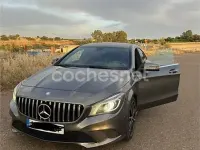 Usado Mercedes CLA220 Urban 170 CV (125 kW) 2013 Gris / plata Berlina