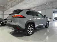 Usado Toyota Corolla Cross Plus 197 CV (144 kW) 2024 Gris / plata SUV