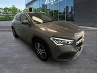 Usado Mercedes GLA200 150 HP (110 kW) 2023 Cinzento SUV