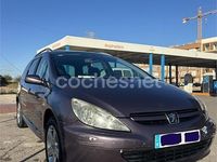 Usado Peugeot 307 110 CV (80 kW) 2004 Violeta / lila Familiar