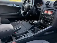 Usado Audi A3 Ambition 110 CV (80 kW) 2013 Blanco Berlina