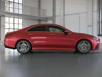 Usado Mercedes CLA200 163 CV (119 kW) 2023 Rojo Berlina