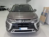 Usado Mitsubishi Outlander P-HEV 224 CV (164 kW) 2020 Marrón SUV