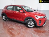 Usado Kia Stonic 84 CV (61 kW) 2022 Rojo SUV