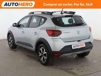 Usado Dacia Sandero Comfort 91 CV (66 kW) 2022 Gris Utilitario