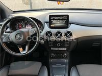 Usado Mercedes B200 136 CV (100 kW) 2018 Gris / plata Monovolumen