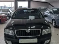 Usado Skoda Octavia Elegance 140 CV (102 kW) 2007 Negro Utilitario