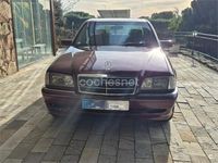 Usado Mercedes C180 Elegance 122 CV (89 kW) 1997 Granate Berlina