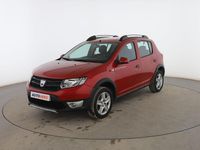 Usado Dacia Sandero Stepway 90 CV (66 kW) 2015 Rojo Utilitario
