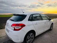Usado Citroën C4 Tonic 114 CV (83 kW) 2013 Blanco Berlina