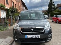 Usado Peugeot Partner Tepee Active 100 CV (73 kW) 2015 Gris / plata Monovolumen