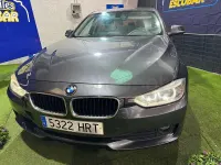 Usado BMW 318 Comfort Edition 143 CV (105 kW) 2013 Gris / plata Berlina