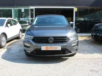 Usado VW T-Roc Edition 116 CV (85 kW) 2021 Gris / plata SUV