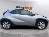 Usado Toyota Aygo X 72 CV (52 kW) 2023 Gris SUV