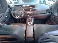 Usado Renault Scénic III Dynamique 110 CV (80 kW) 2011 Gris Monovolumen