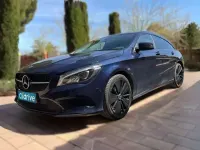 Usado Mercedes CLA180 122 CV (89 kW) 2017 Azul Berlina
