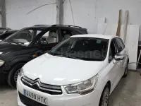 Usado Citroën C4 120 CV (88 kW) 2013 Blanco Berlina