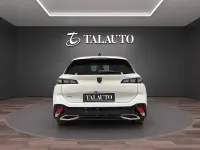 Usado Peugeot 308 Allure 130 CV (95 kW) 2023 Blanco Berlina
