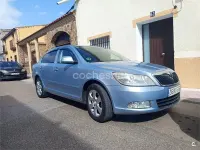 Usado Skoda Octavia 105 CV (77 kW) 2010 Azul Berlina