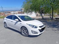 Usado Hyundai i40 136 CV (100 kW) 2013 Blanco Berlina