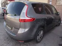 Usado Renault Grand Scénic III Dynamique 110 CV (80 kW) 2012 Gris / plata Monovolumen