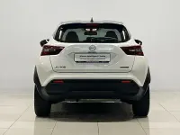 Usado Nissan Juke Tekna 143 CV (105 kW) 2022 Lunar white (metalizado) techo SUV