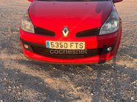 Usado Renault Clio II Dynamique 85 CV (62 kW) 2007 Rojo Berlina