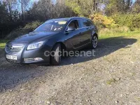 Usado Opel Insignia Cosmo 180 CV (132 kW) 2009 Gris / plata Familiar