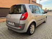 Usado Renault Scénic II 105 CV (77 kW) 2008 Gris / plata Monovolumen