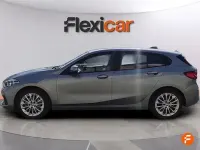 Usado BMW 118 136 CV (100 kW) 2023 Gris Utilitario