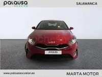 Nuevo Kia Ceed 100 CV (73 kW) 2026 Rojo Utilitario