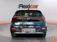 Usado Hyundai Bayon 84 CV (61 kW) 2022 Gris SUV
