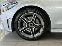 Usado Mercedes C180 156 CV (114 kW) 2018 Gris Berlina