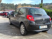 Usado Renault Clio II Authentique 75 CV (55 kW) 2006 Negro Berlina