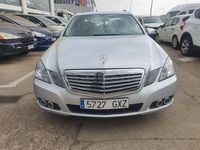 Usado Mercedes E220 Elegance 170 CV (125 kW) 2010 Gris / plata Berlina