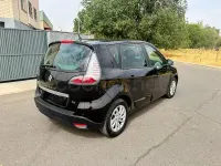 Usado Renault Scénic III LIMITED 115 CV (84 kW) 2015 Negro Monovolumen