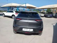 Usado DS Automobiles DS3 Crossback So Chic 102 CV (75 kW) 2021 Gris SUV