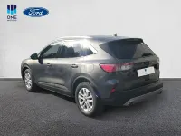 Usado Ford Kuga Titanium 150 CV (110 kW) 2023 Gris / plata SUV