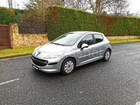 Usado Peugeot 207 90 CV (66 kW) 2007 Gris / plata Berlina